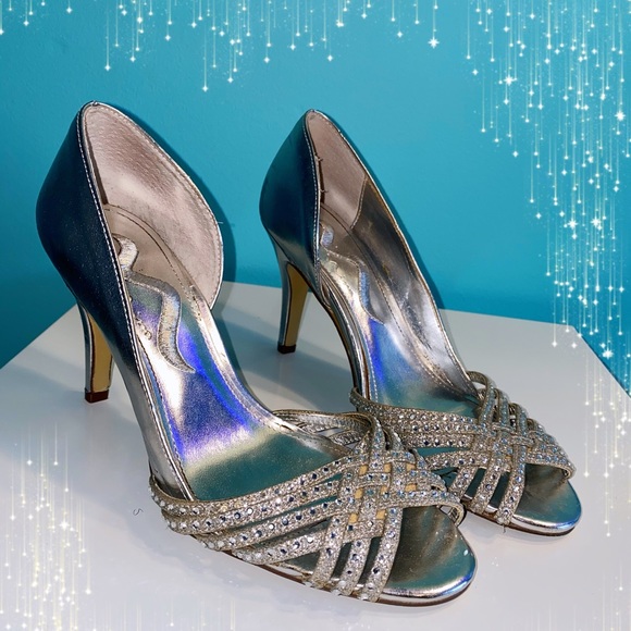 1 TIME USE - Shiny, Silver False Diamond Heels - Picture 2 of 3